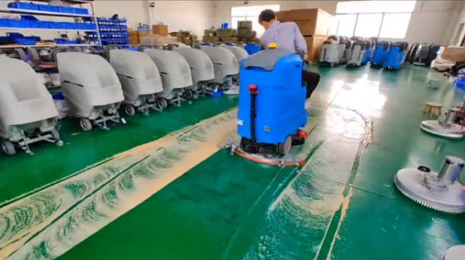 盘锦2023年还在用人工的物业保洁不妨试试洗地机吧